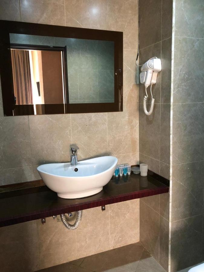 Hotel Vaki Τυφλίδα Εξωτερικό φωτογραφία