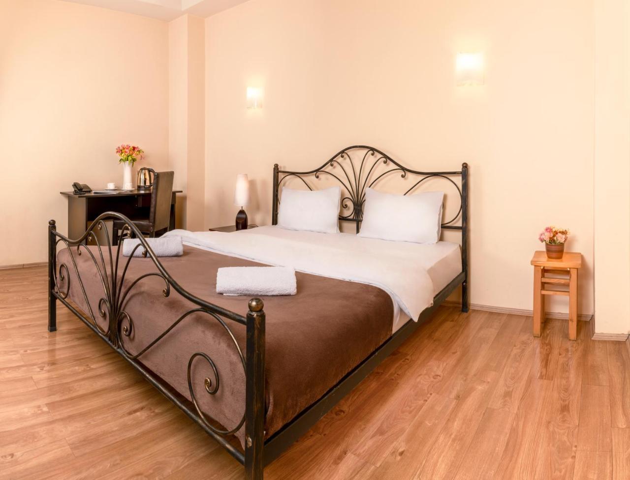 Hotel Vaki Τυφλίδα Εξωτερικό φωτογραφία
