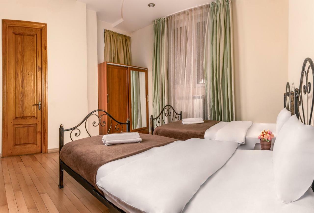 Hotel Vaki Τυφλίδα Εξωτερικό φωτογραφία