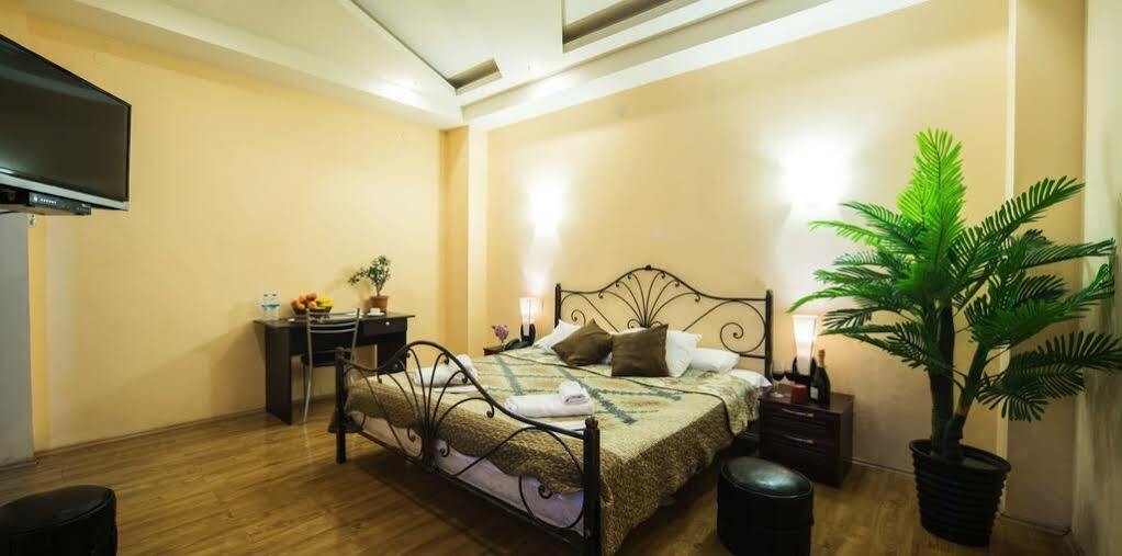 Hotel Vaki Τυφλίδα Εξωτερικό φωτογραφία